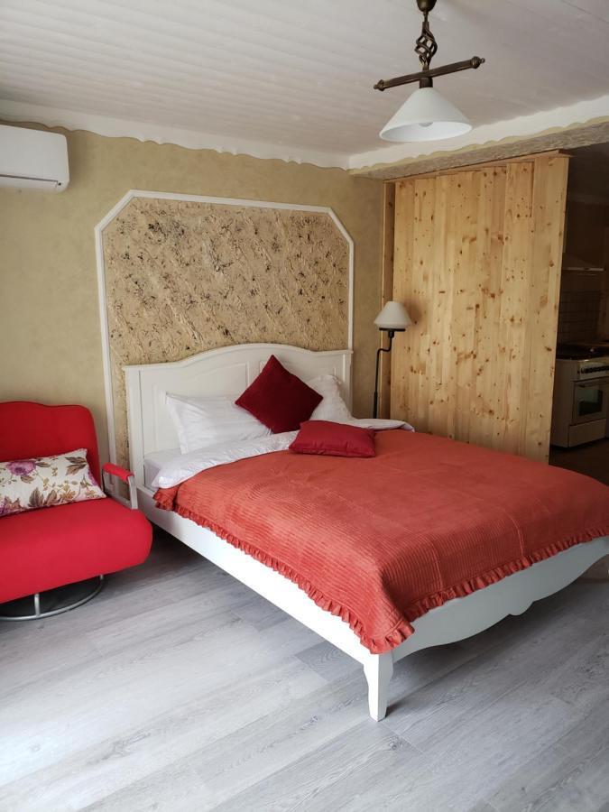 Phoenix Studio Bukarest Exteriör bild
