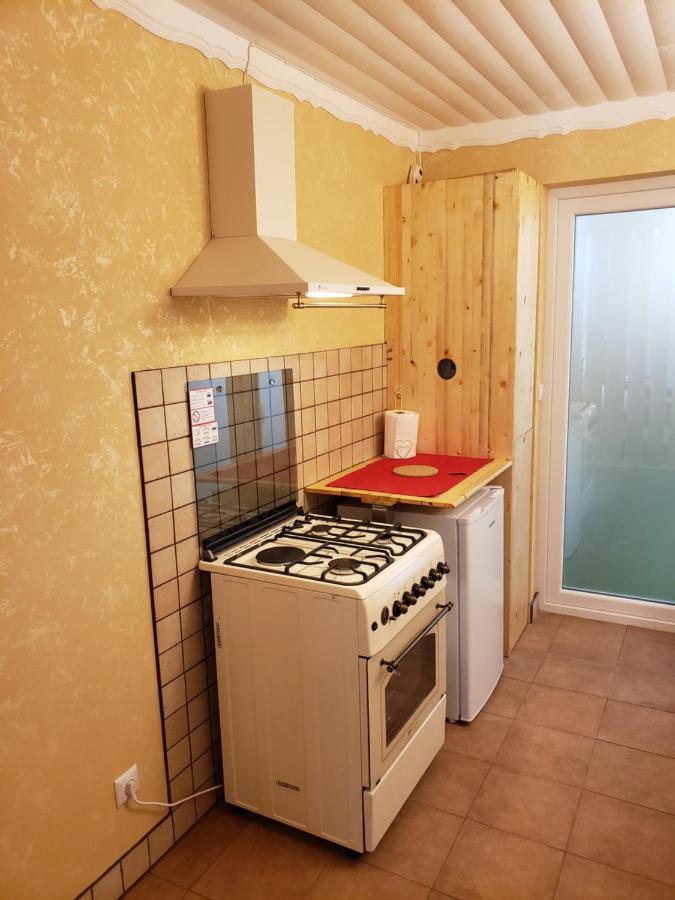 Phoenix Studio Bukarest Exteriör bild